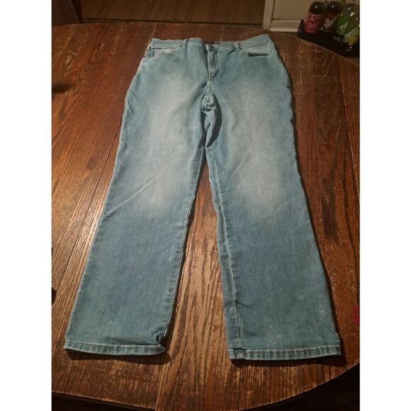 Gloria Vanderbilt Size 16P New Amanda Blue Denim Jeans Stretch Petite Average - Picture 1 of 3